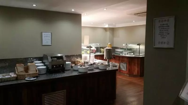 Отель Legacy Preston International