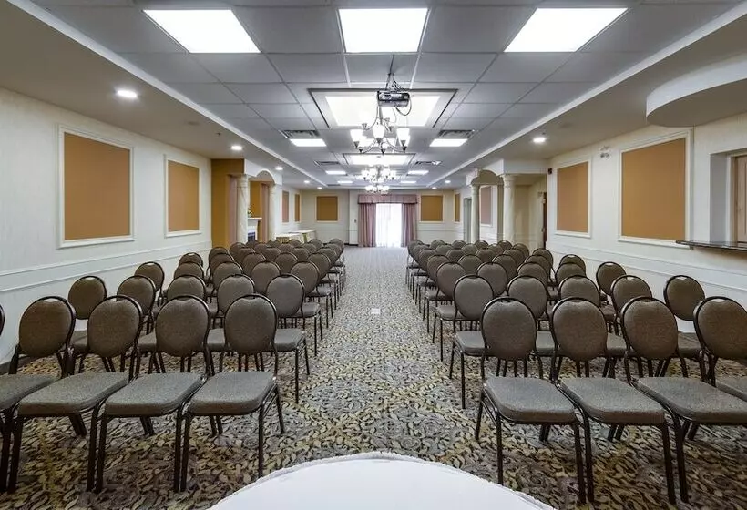 ホテル Monte Carlo Inn Barrie   Newly Renovated