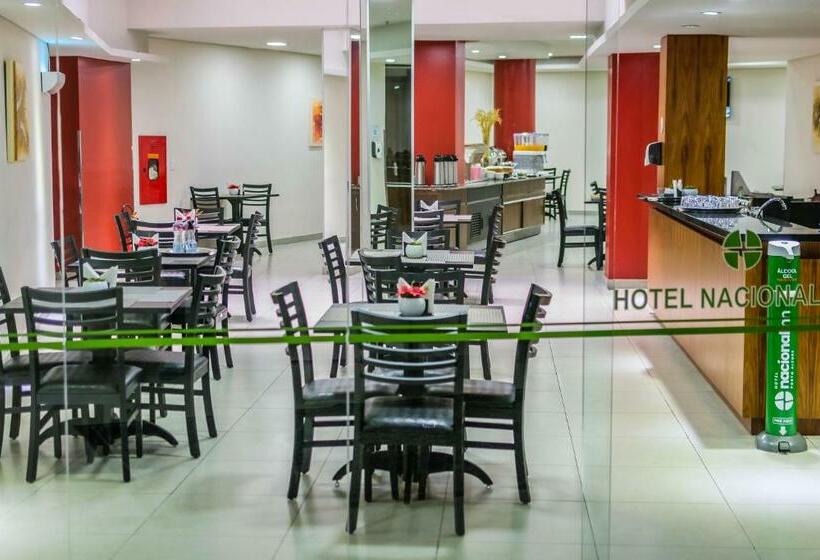 هتل Nacional Inn Porto Alegre   Próximo Ao Araújo Vianna E Ao Complexo Hospitalar Santa Casa