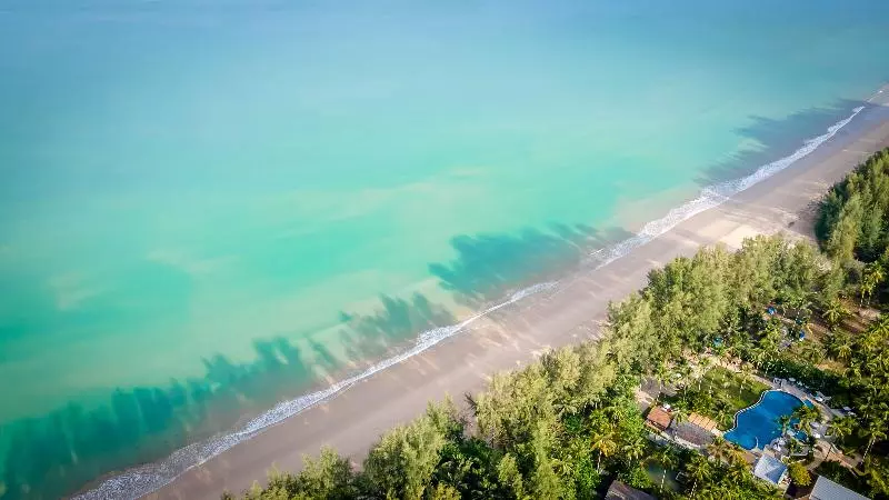 Hotel Outrigger Khao Lak Beach Resort   Sha Extra Plus