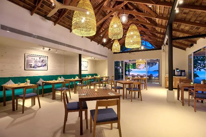 Hotel Outrigger Khao Lak Beach Resort   Sha Extra Plus