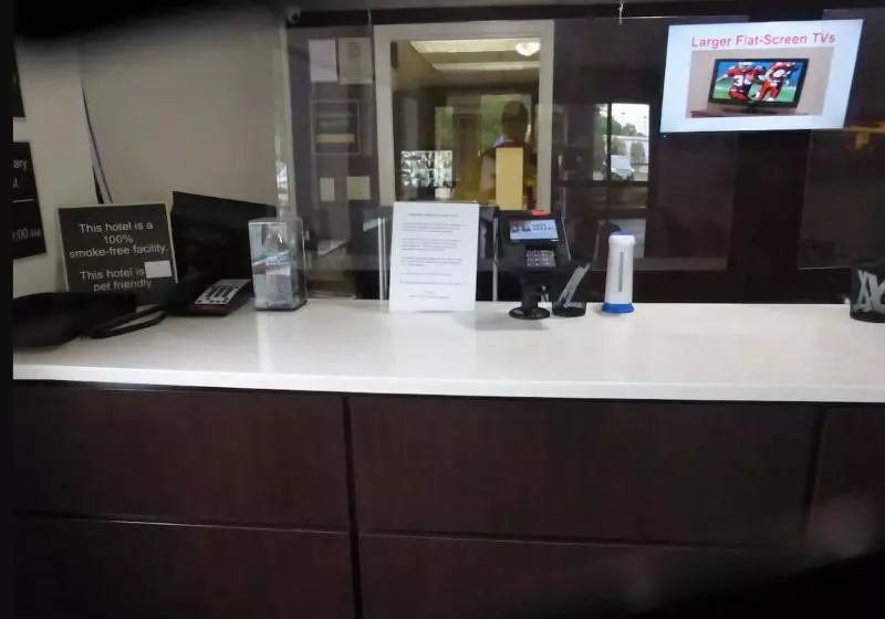 Отель Quality Inn