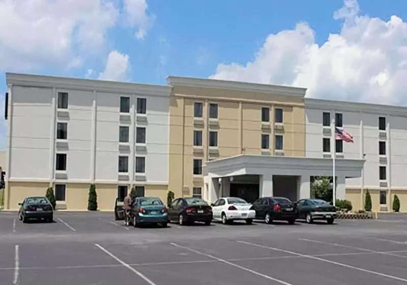 Отель Quality Inn