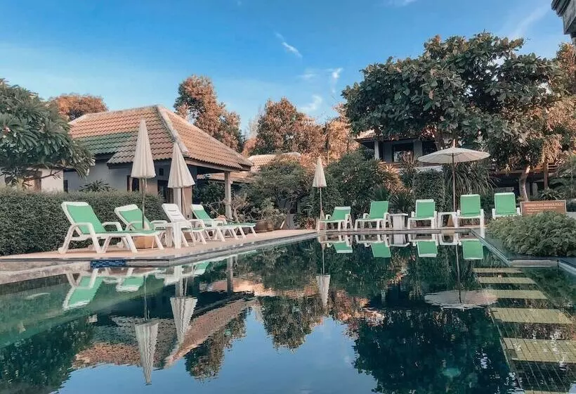 Hotelli Samui Honey Cottages Beach Resort   Sha Extra Plus