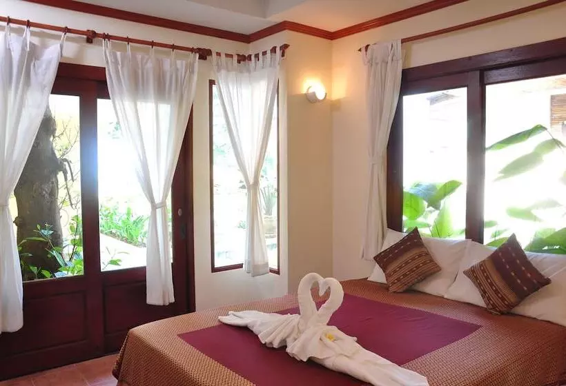 Hotelli Samui Honey Cottages Beach Resort   Sha Extra Plus