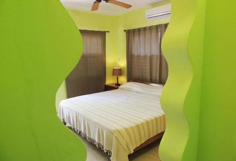 Отель Sunrise Club