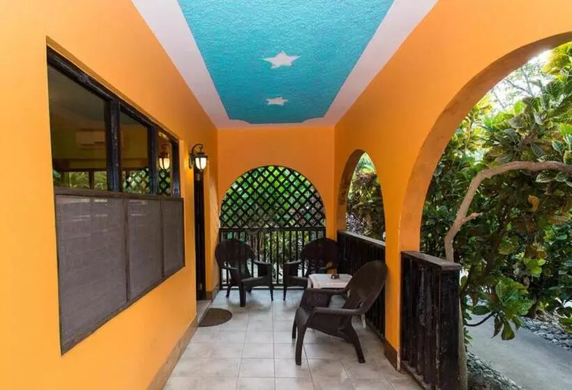 Отель Sunrise Club