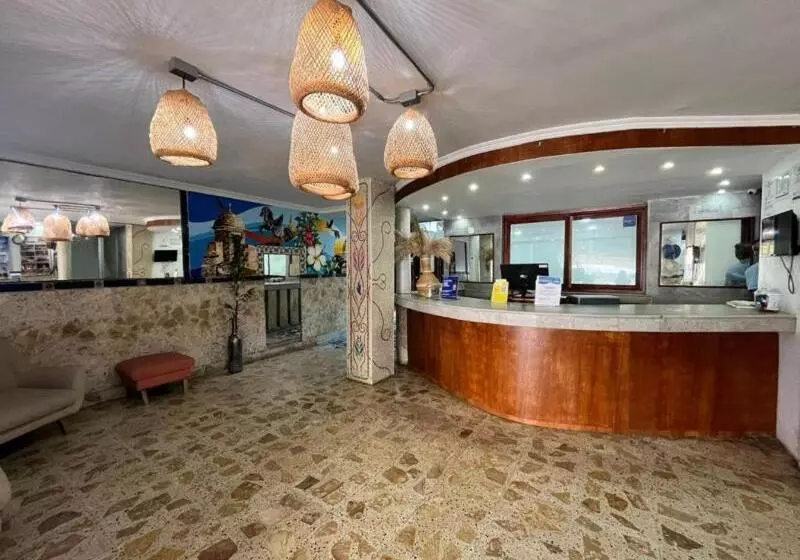 Отель Toledo Fl