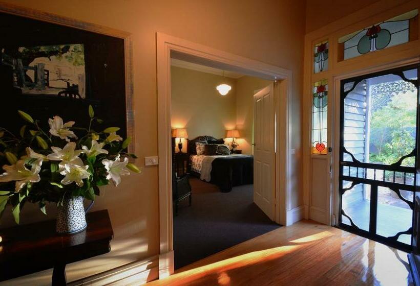 ベッドアンドブレックファースト Clement House