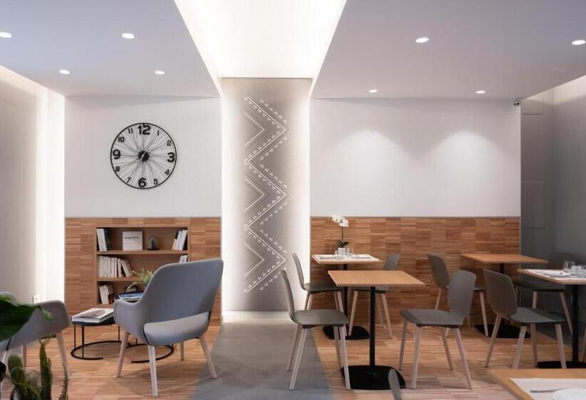 تختخواب و صبحانه Domu' Montegrappa 54