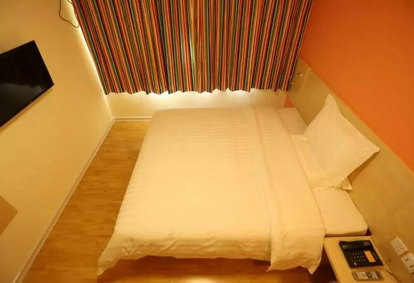 ホテル 7days Inn Chengde Summer Resort