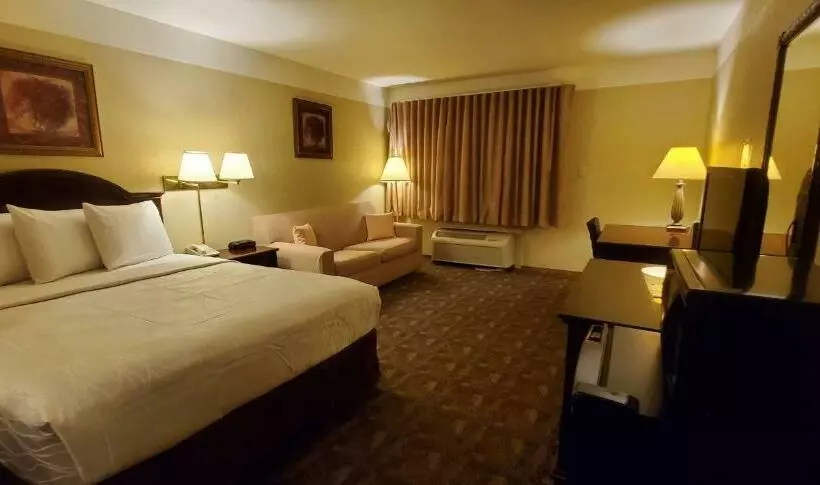 ホテル Americas Best Value Inn Chippewa Falls