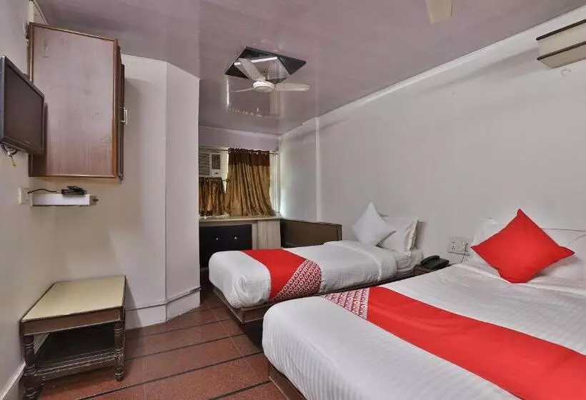 هتل Maninagar Residency