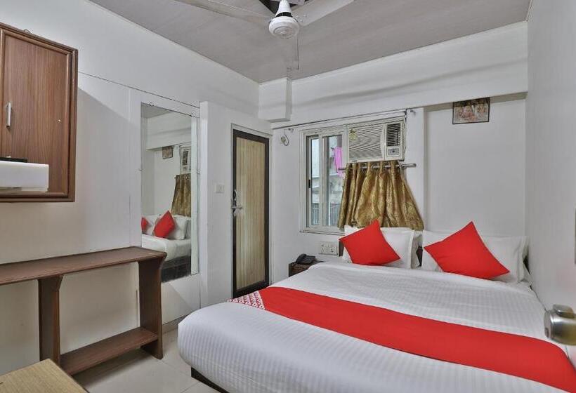 בית מלון כפרי Maninagar Residency