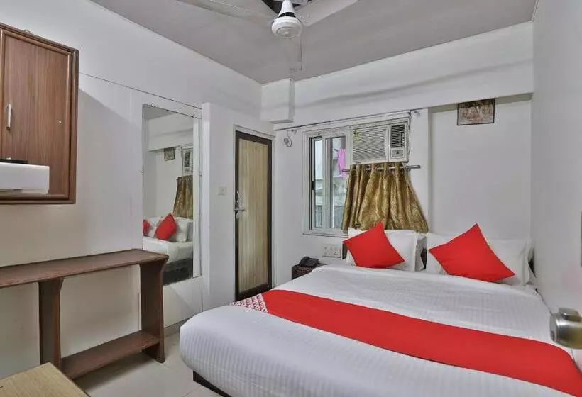 هتل Maninagar Residency