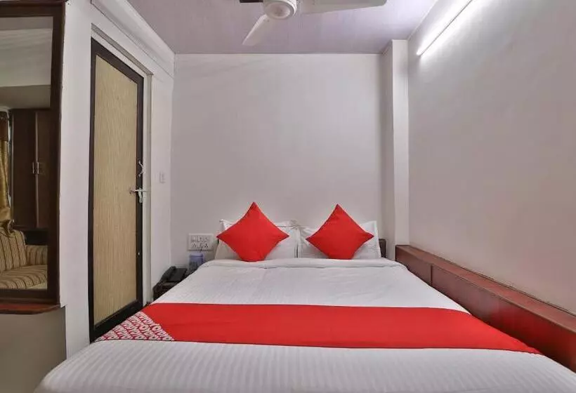 هتل Maninagar Residency
