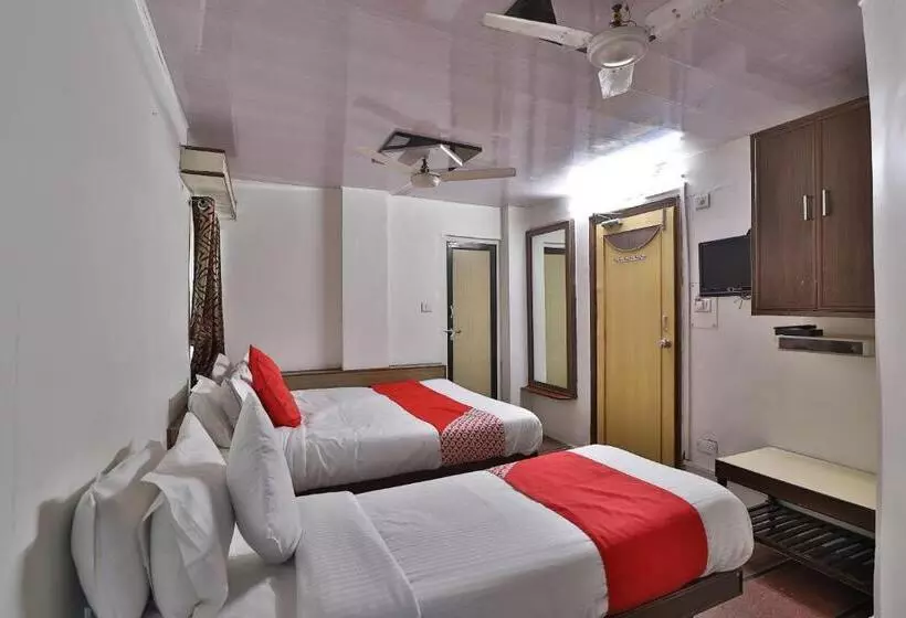 هتل Maninagar Residency