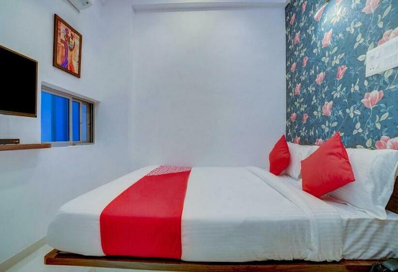 Hotel Collection O 24848 Royal Imperio