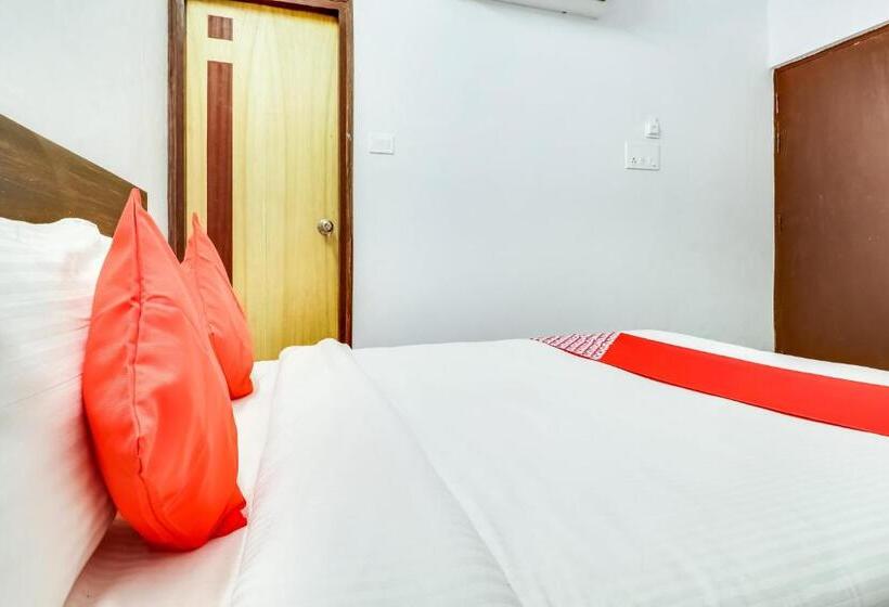 هتل The Velvet Chinhat Tiraha