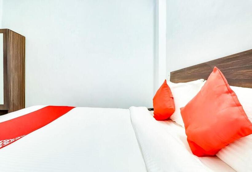 هتل The Velvet Chinhat Tiraha