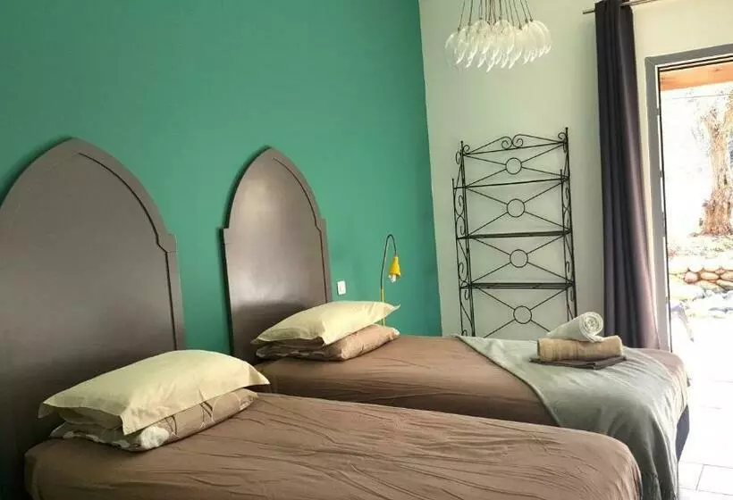 Hotelli Hôtel Ascosa Aventure