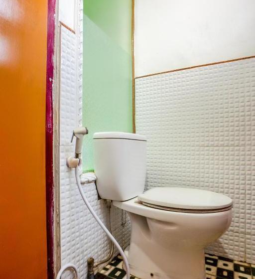 Hotel Oyo 3004 Penginapan Bromo Adi