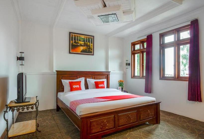 Hotel Oyo 3004 Penginapan Bromo Adi