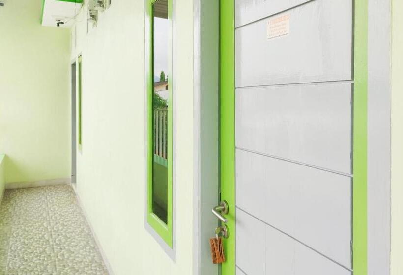 هتل Reddoorz Syariah At Shakira Alesha Enggal