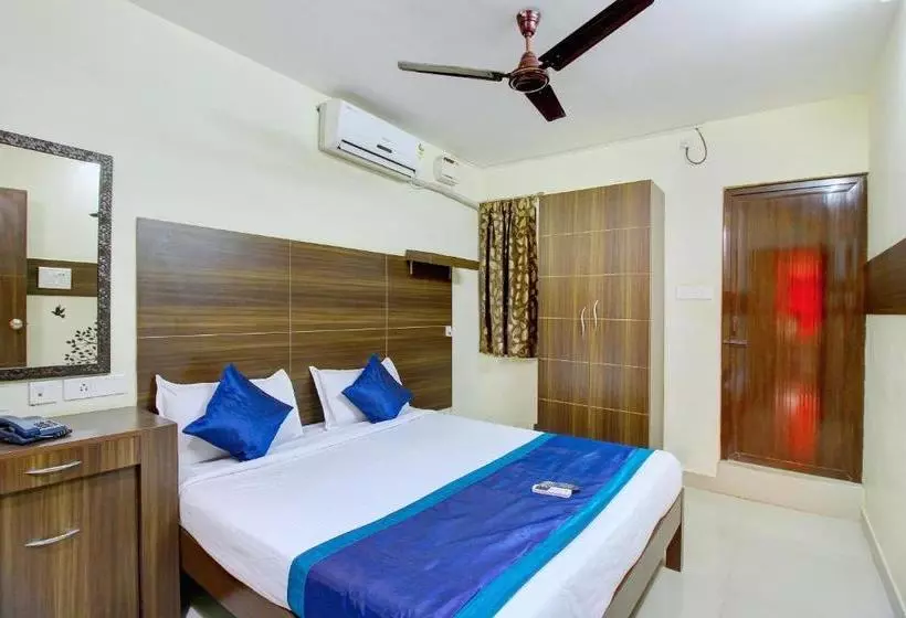 هتل Oyo 4494 Amrita Inn