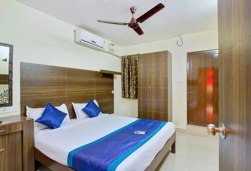 هتل Oyo 4494 Amrita Inn