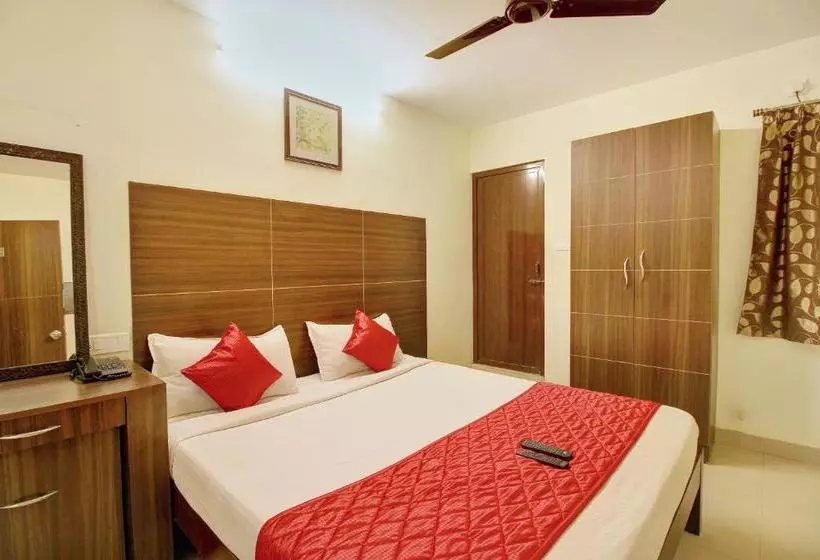 هتل Oyo 4494 Amrita Inn