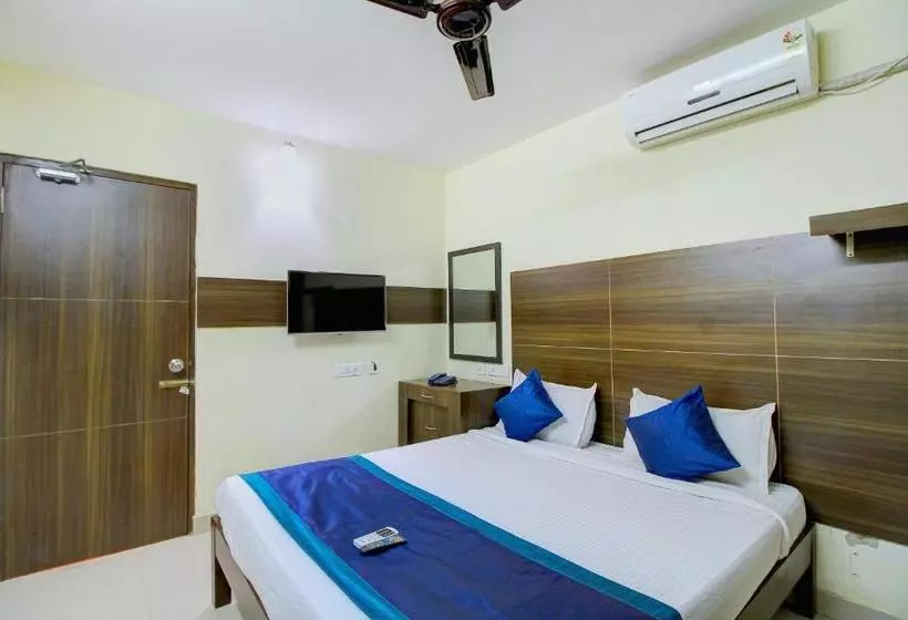 هتل Oyo 4494 Amrita Inn