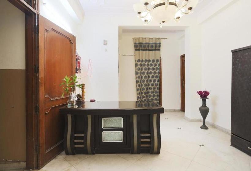 호텔 Oyo 76225 Occazia