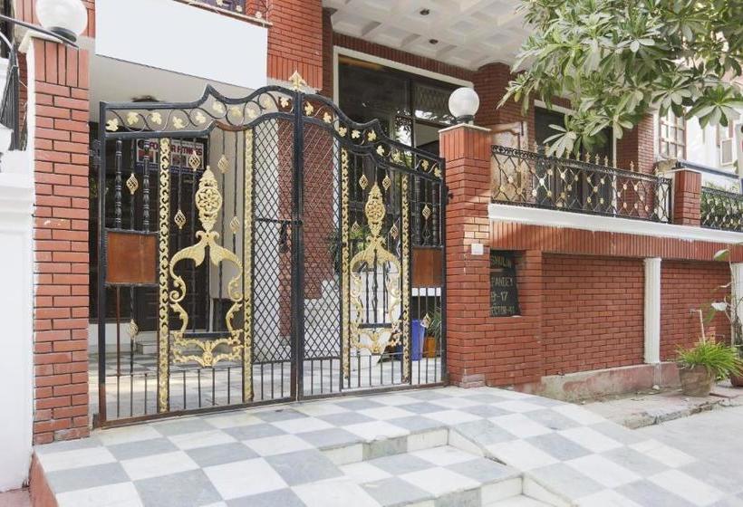 호텔 Oyo 76225 Occazia