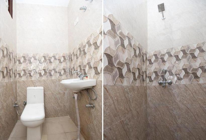 Hotelli Oyo 76504  Royal Palace