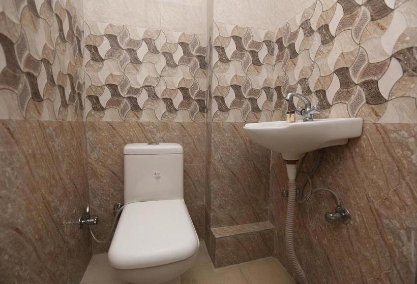 Hotelli Oyo 76504  Royal Palace