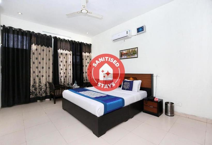 Hotel Oyo 9049 Pearl Grand