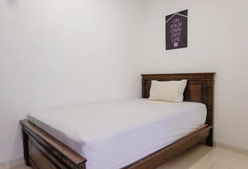 Hotel Oyo Life 2734 Griya Mumpuni