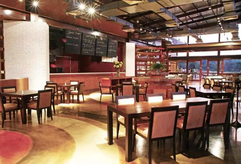 Mountain Creek Golf Resort & Residences