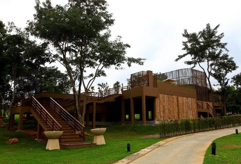 Mountain Creek Golf Resort & Residences