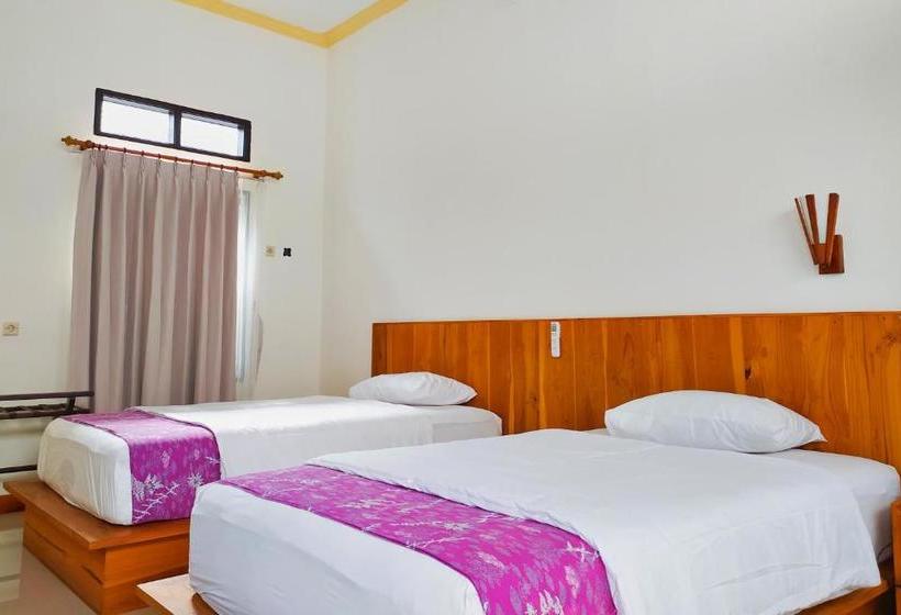 Panzió Kutamara House