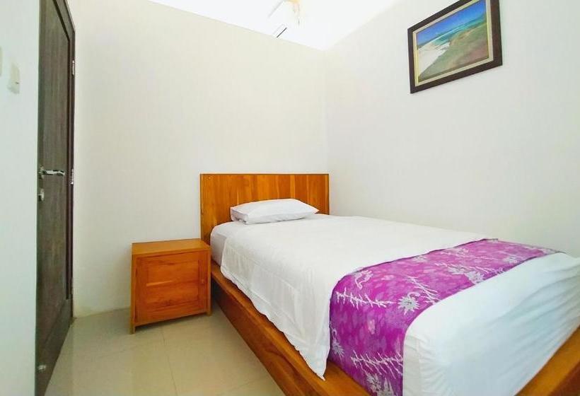 Panzió Kutamara House