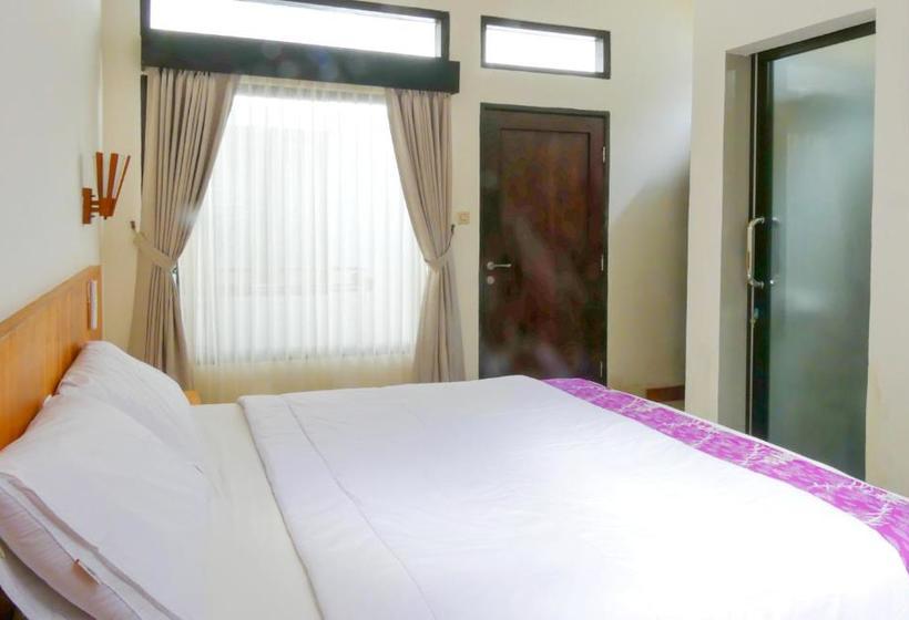 Panzió Kutamara House