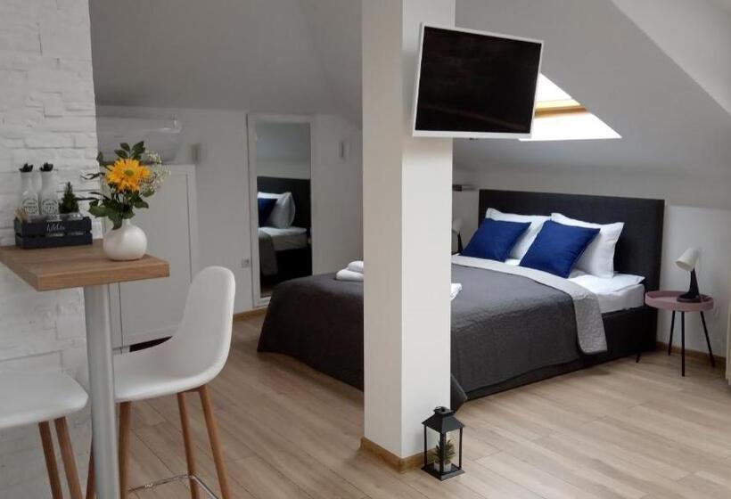 پانسیون Tarnovo Studios Old Town