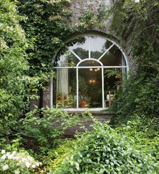 فندق صغير The Fat Lamb Country Inn And Nature Reserve