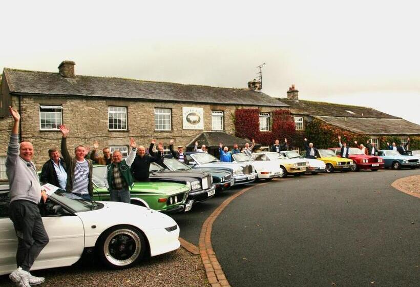 فندق صغير The Fat Lamb Country Inn And Nature Reserve