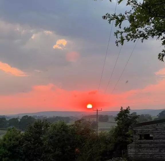 Retkeilymaja The Fat Lamb Country Inn And Nature Reserve