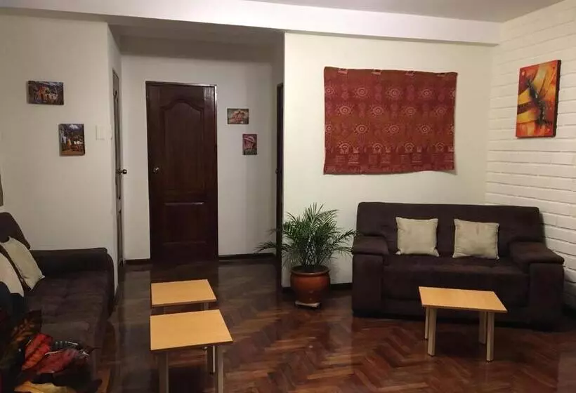 Aamiaismajoitus (B&B) Miraflores Centre