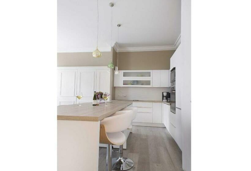 مبيت وإفطار Sasha S Place   Appartement De Luxe   Hypercentre