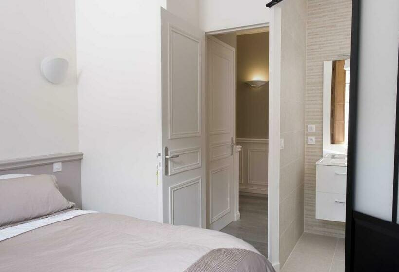 مبيت وإفطار Sasha S Place   Appartement De Luxe   Hypercentre